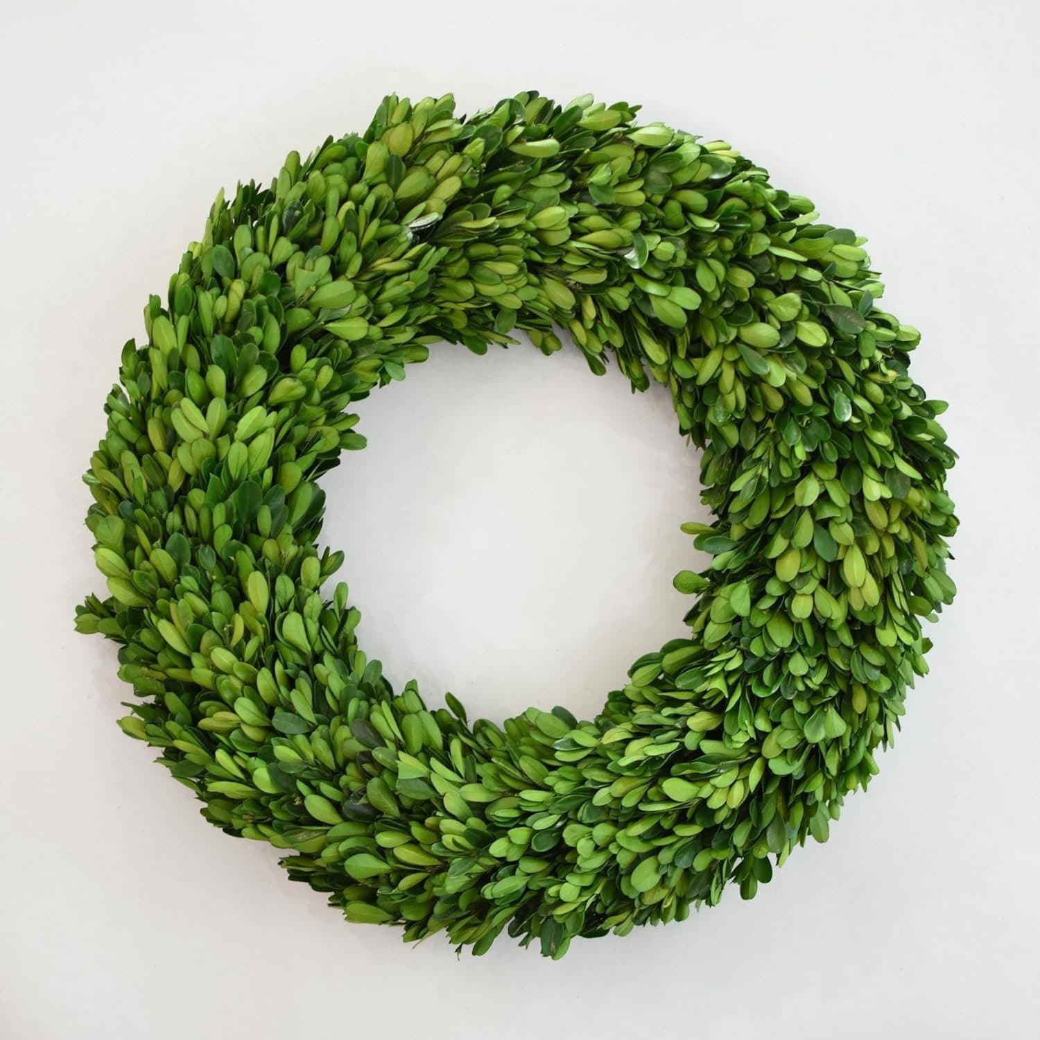 18” Boxwood Wreath — Amazon